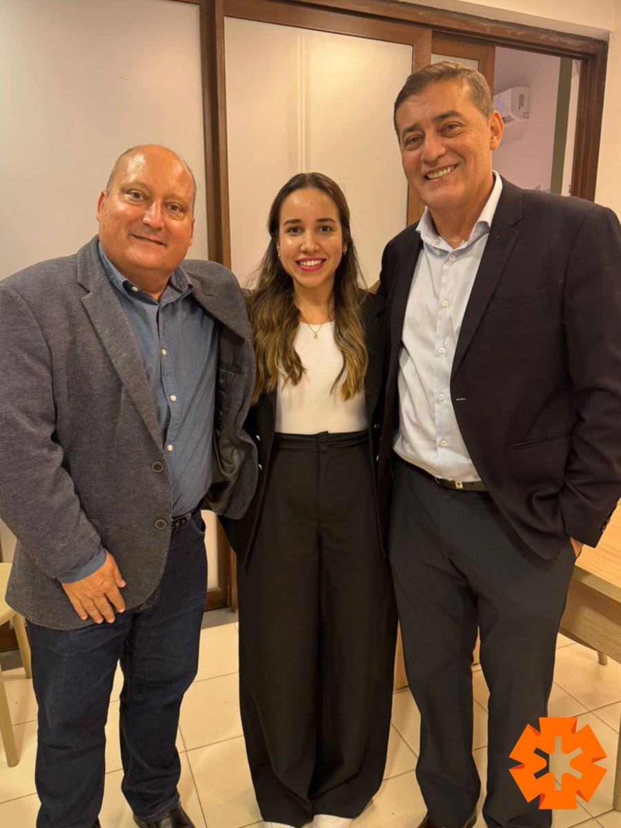 cisoft's tweet image. Gran jornada de networking en la Misión Comercial Paraguay - Brasil. Empresarios del sector ya están trabajando en alianzas estratégicas para potenciar nuestra región. 📈✨

Organizado por CISOFT y Puentes a Brasil. 👏

#Networking #ComercioExterior #Py #Br