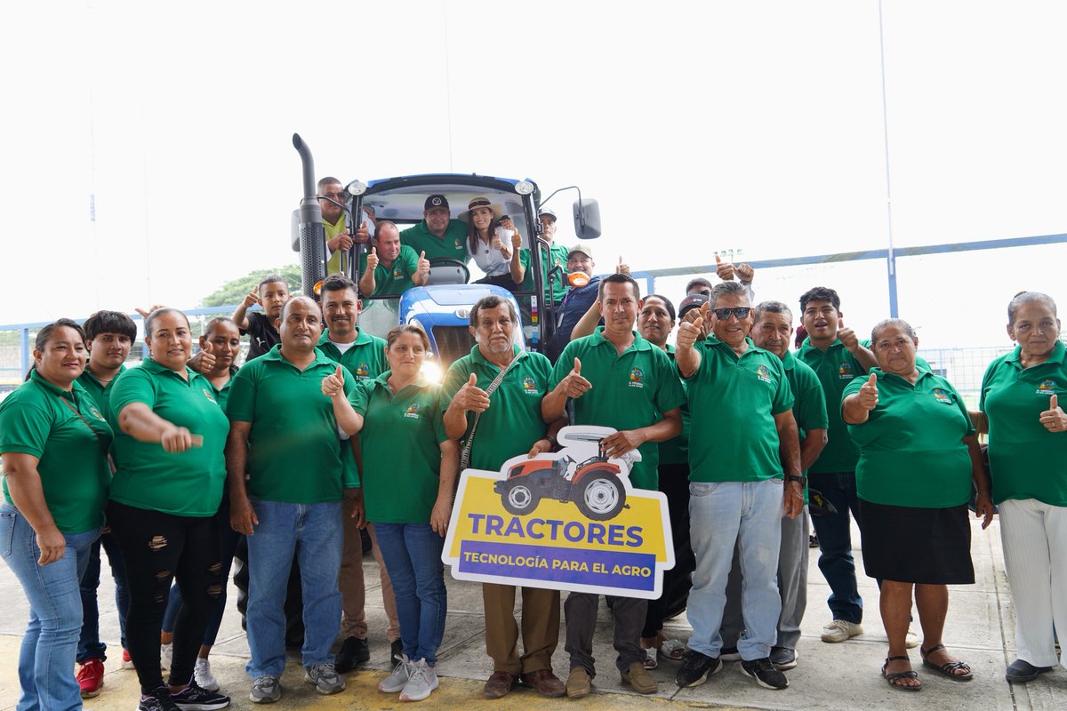 Agricultura_CZ5's tweet photo. #LosRíos | ¡USD 280.000 en insumos, créditos, beneficios, herramientas y maquinaria para las personas productoras de la provincia! 🌾🚜 

 #ElNuevoEcuador https://t.co/BWDNULGe3l
