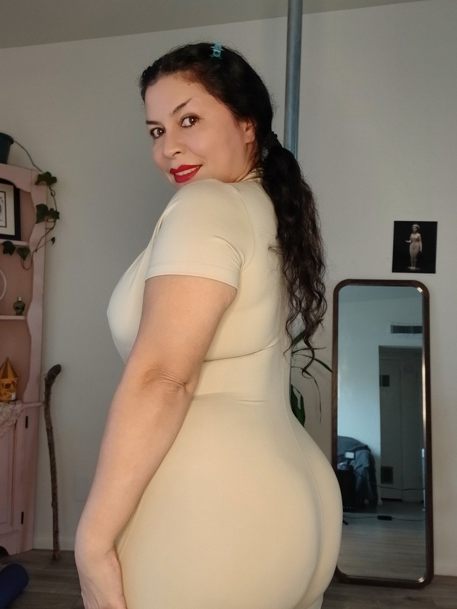 jinniboo tweet media