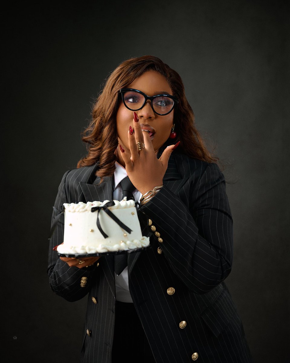 Precious cant afford a sienna tweet media