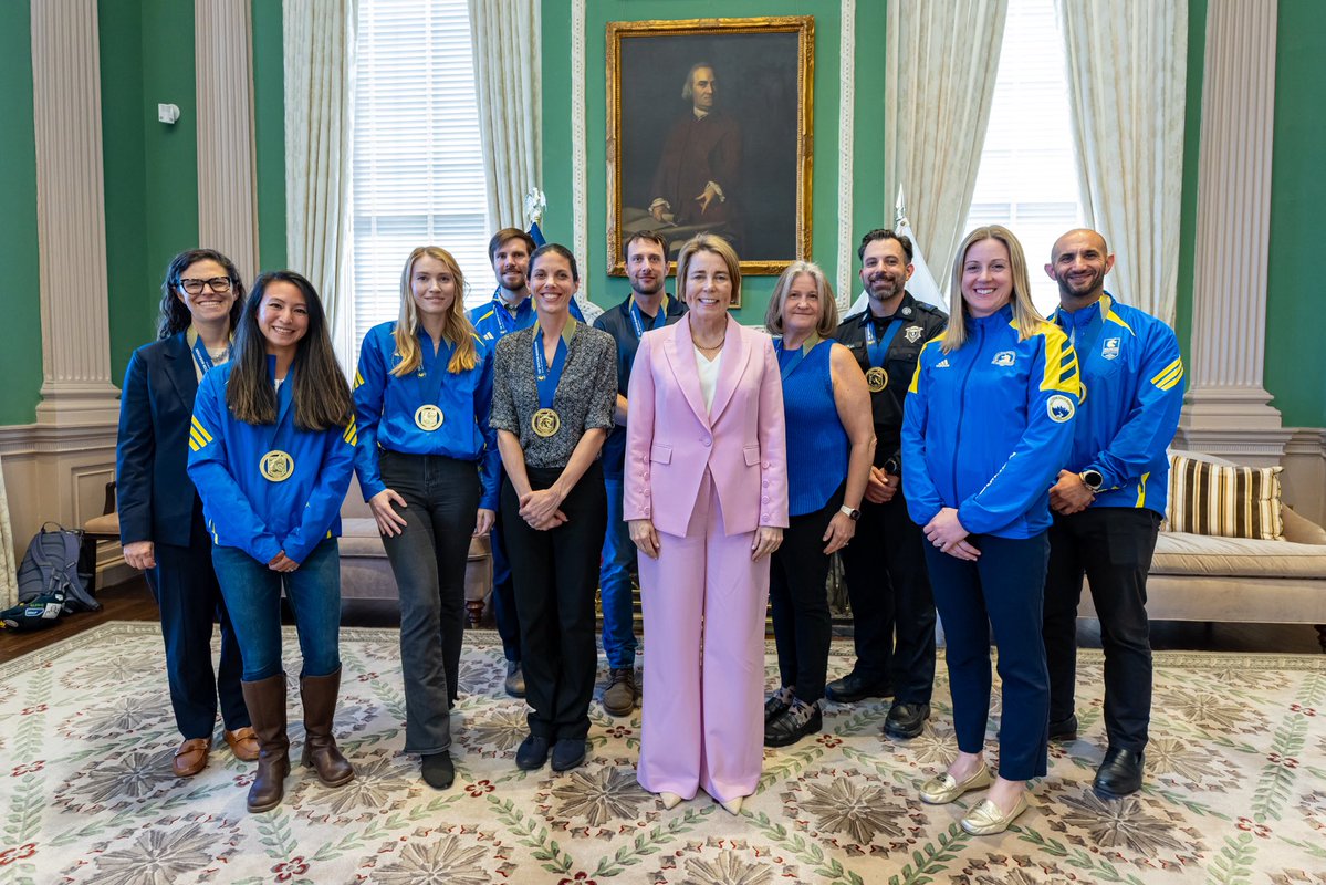 MassGovernor's tweet image. Proud of all our amazing state employees who ran the @BostonMarathon!

You’re the best of Massachusetts — on the job and on the course 💙💛