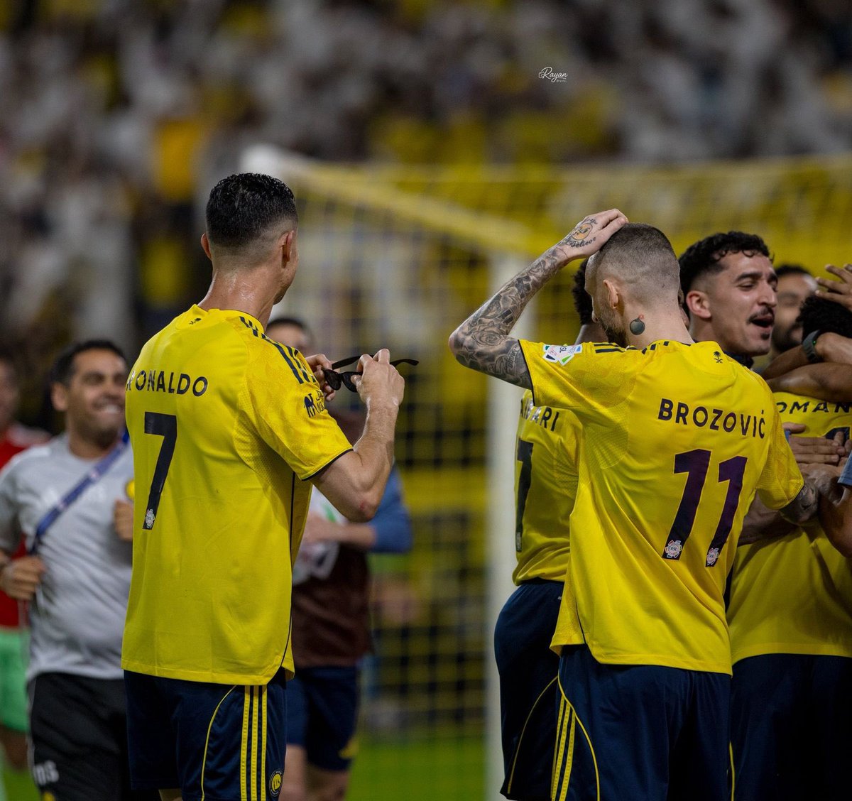 ارثر tweet media