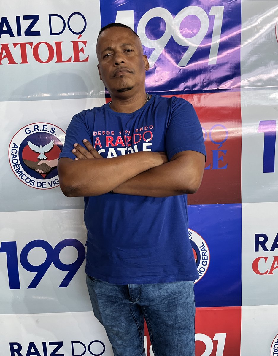 srzdcarnaval's tweet image. #Carnaval: A Acadêmicos de Vigário Geral oficializou a contratação do carnavalesco Márcio Puluker, conhecido no meio artístico como Puluker.