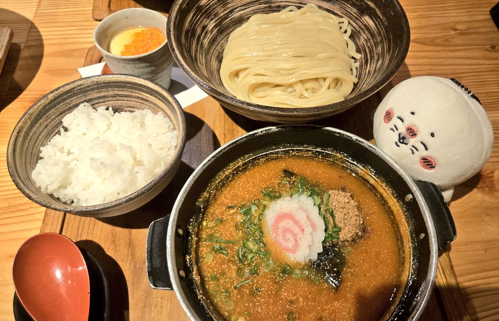え(・▽・り tweet media