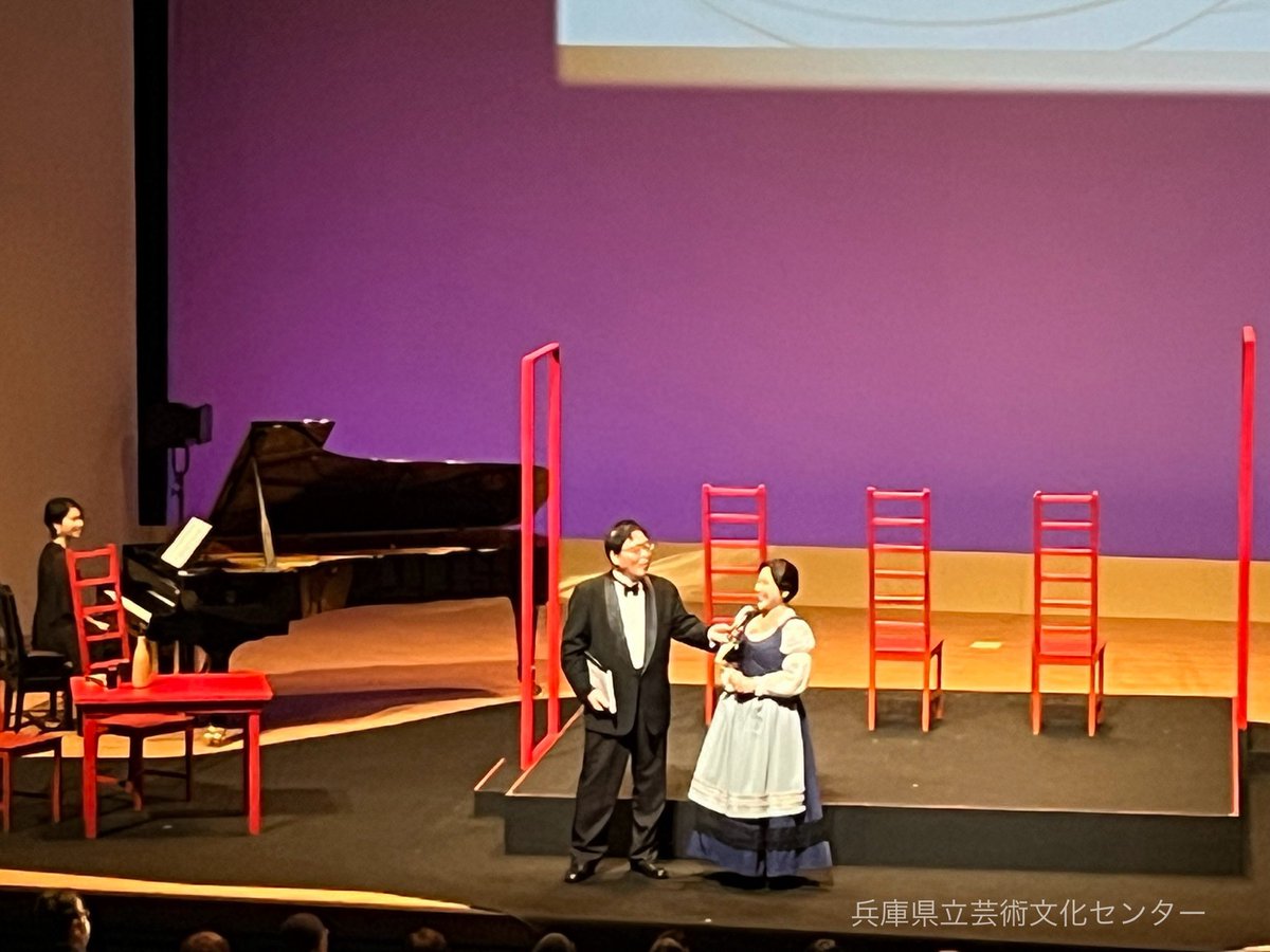 hyogopac_opera's tweet photo. 【#カルメン ハイライトコンサート】
🌹小野公演 終演🌹

美しい緑に囲まれたエクラホールさん🕊️
ホールの皆様の笑顔と『完売御礼』パネルに迎えられ、ダイヤ組のキャストが元気に劇場入り！お客様の真剣なまなざしと温かい拍手に包まれた素敵なひとときでした✨
小野の皆様、ありがとうございました！ https://t.co/UIidWXXaK6