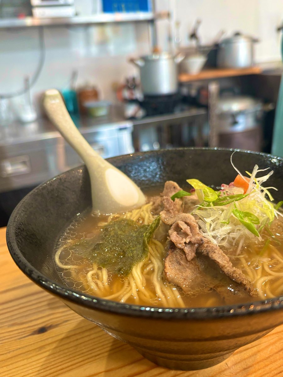 4/30(木) 隠れ家ラーメン屋coil コイル🍜11:30〜全¥800‼️替え玉¥100で大盛り😊

まろやか牛スープ🍜✨
🟠醤油/味噌/ソルト/塩バジル/スパイシー/カレー
＆上には柔らか✨牛タン🩷

もう連休突入☝️な方も！
いやいや通常仕様仕事だべさ💪な方も！
隠れ家ラーメン屋coilずっーーーと開いてるよ❗️ぜひ絶対