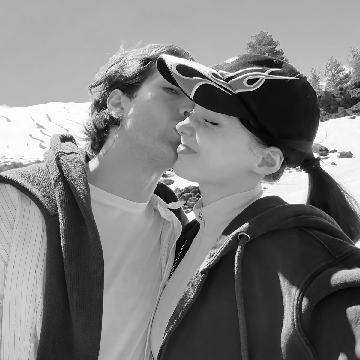 June-Lye. tweet media