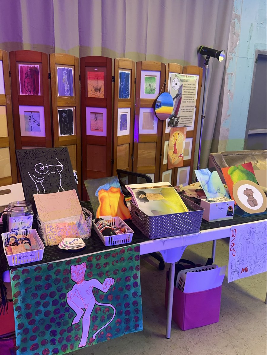 Magicfluffyshop's tweet image. First vs most recent art fair #artfairs #artshow #paintings #drawings #mixmedia