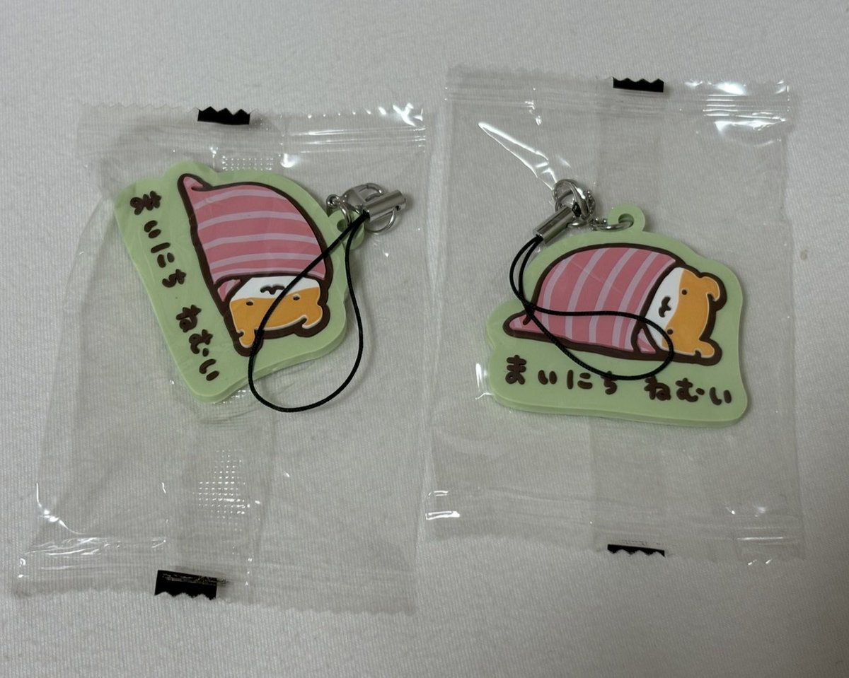 roku_know's tweet photo. 【交換】
すやはむ もっと脱力カプセルラバーストラップ

譲:まいにちねむい
求:おしりセラピー、セルフハグ、がんばらない、はらでた

都内（池袋など）手渡しでの交換希望です。（日程ご相談）
条件合う方いらっしゃいましたらお気軽にお声掛けください。 https://t.co/hnciwQQUJU