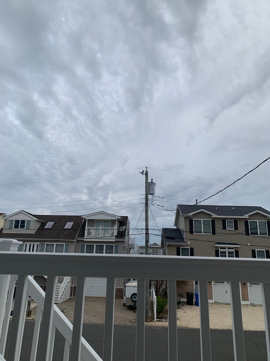 MarraSteph's tweet image. The Deep State wants rain here at the Jersey Shore.  

First photo is this morning.  Second is just now at “sunset”.

#Chemtrails
#GeoEngineering 
#WeatherModification

@realDonaldTrump
@epaleezeldin
@RobertKennedyJr
@PeteHegseth
@Congressman_JVD
@Jack4NJ
@NicoleShanahan