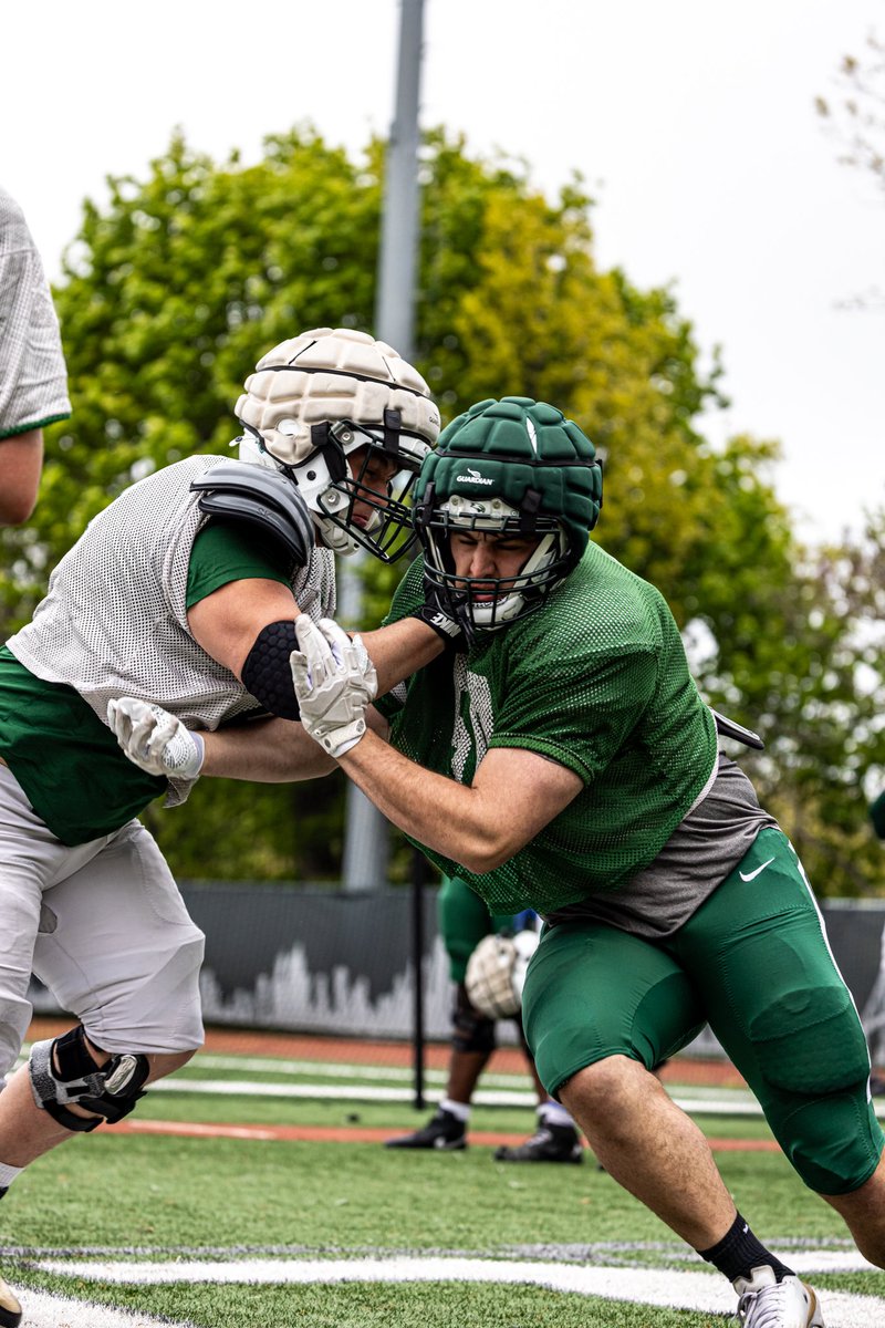 Wagner_Football's tweet photo. Spring on the hill 🏈

#LetsFly https://t.co/KAxYxCGAnQ