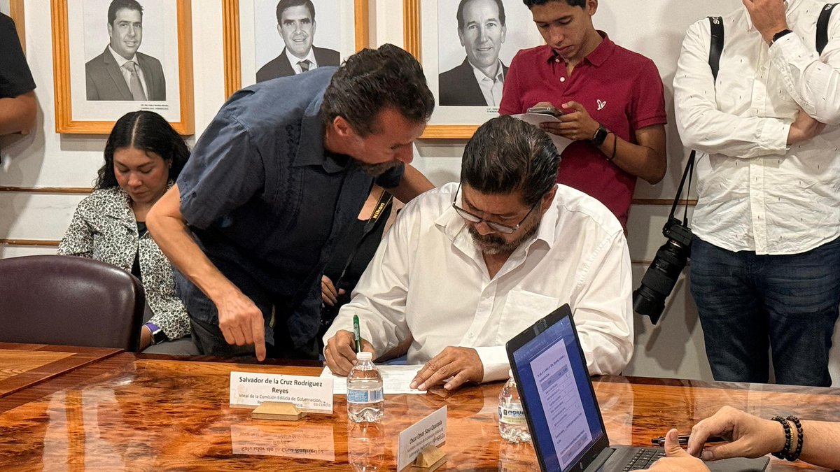 Salvador Rodríguez tweet media