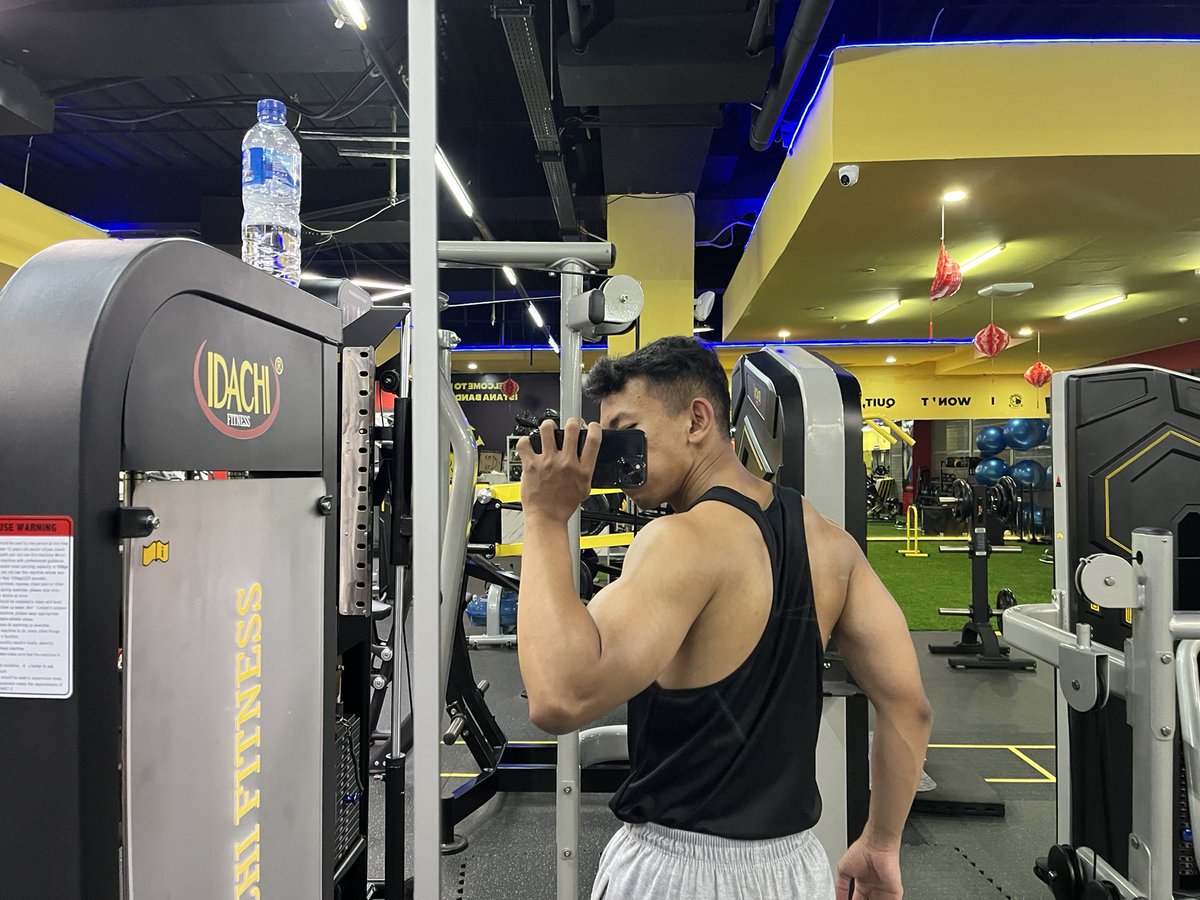 fitboyy tweet media