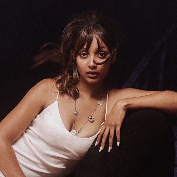 pinkpantheress pics ᢉ𐭩 tweet media