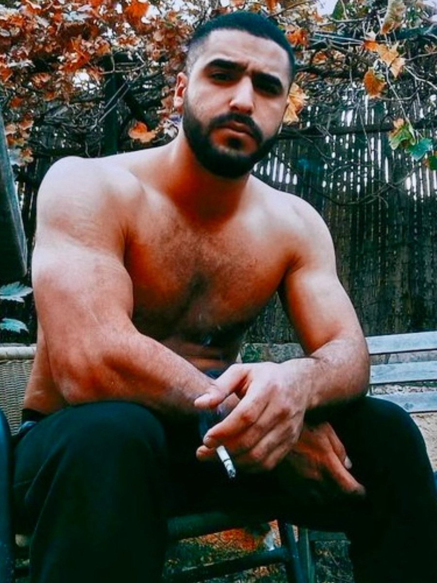 Marlboro & Hard Dick tweet media