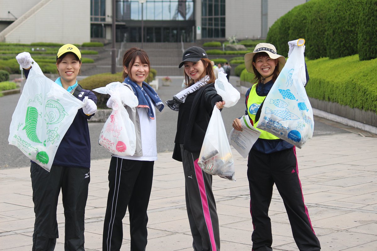 aizujonan's tweet photo. 会津若松で初開催のスポGOMI！いい汗をかきながら街を綺麗にしませんか？ 
小さなお子さんを含むご家族、高校の同級生、気の合うお友達同士など、多彩なチームが市内外から続々応募しています。
参加申し込みは今日まで！ぜひお申し込みを！
https://t.co/0xfuYLPSJJ

 #会津 #スポGOMI #ロータリー https://t.co/Lpn2zPj94r