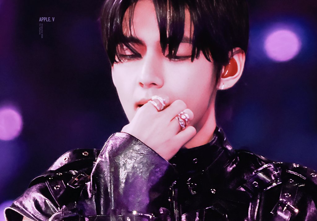 APPLE_V_KR's tweet photo. ♡
260428
ARIRANG TOUR in TAMPA DAY3
태형이 고화질💞

#taehyung #BTSV #BTS
#BTS_ARIRANG_TOUR_TAMPA https://t.co/pQHyfxlNGR