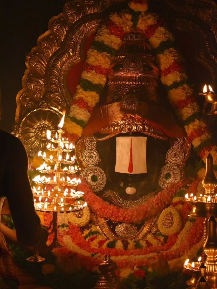 BaisaRakhi's tweet photo. One darshan lifetime blessings!

jai Govinda!❤️ https://t.co/h9kqbOAoOX