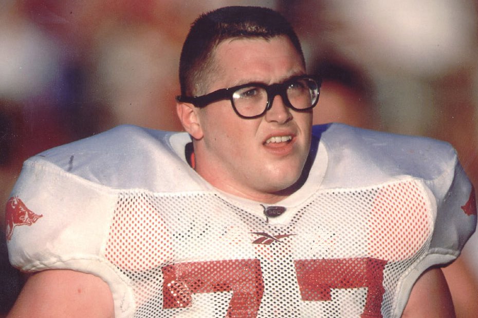 maddhombre's tweet image. Hard to believe it’s been 27 years (yesterday) since the great Brandon Burlsworth passed away. He was such a great college football story. Time flies. #WooPig