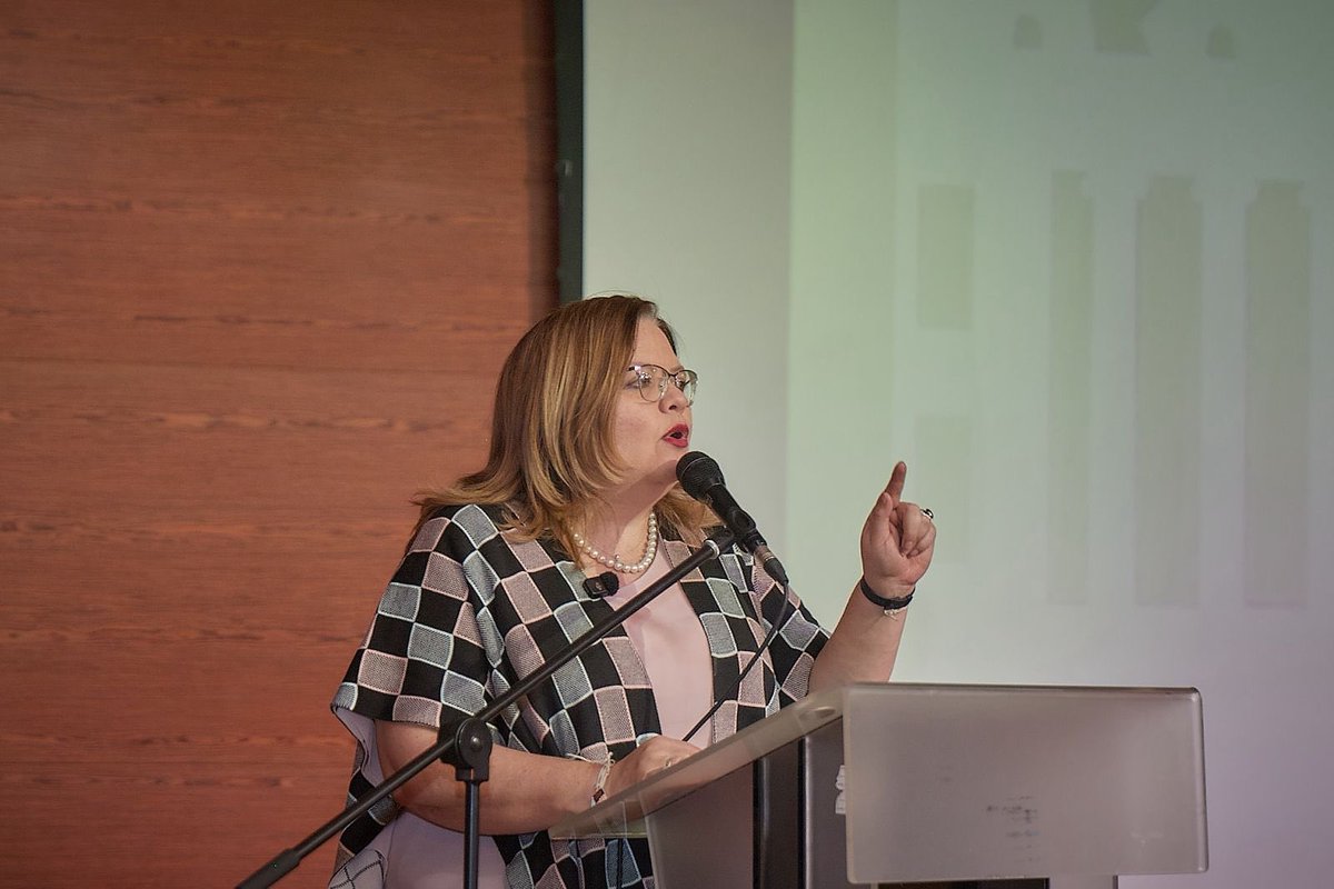 ICBFColombia's tweet photo. 🧵| La directora general, @AstridCaceresC, resaltó este escenario como fundamental para hacer política y no politiquería e instó a dar un lugar prioritario a la voz de niñas, niños y adolescentes como actores fundamentales para la toma de decisiones que afectan sus vidas. https://t.co/kj6I4lfEkd