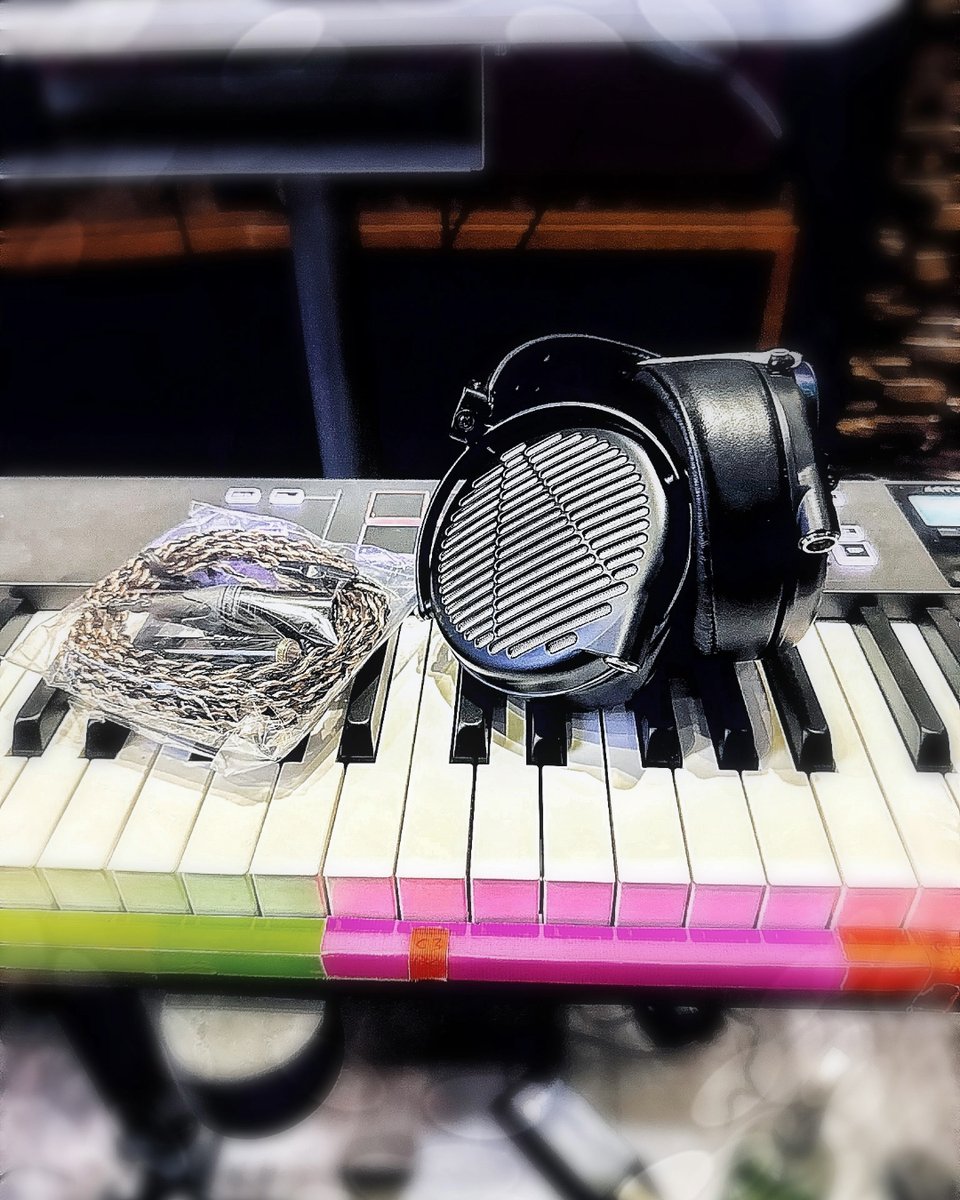 DavidAdamMonroe's tweet photo. With the studio renovation there is some sick new gear. @Audeze headphones in the setup suggested by @mkferretti &amp; @ECPProductions.

I’ll let you know what I think! https://t.co/n9jEmBzpbE