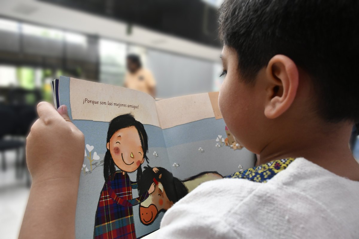 CenapredMexico's tweet photo. Para #Cenapred las 🧒👧las #Infancias son muy importantes, por ello abrimos un espacio para compartir la lectura en voz alta del cuento 📖"El Tlacuache", con la participación de nuestro amigo 😀Macario. 

#InfanciasProtegidas https://t.co/LxBFktiSCr
