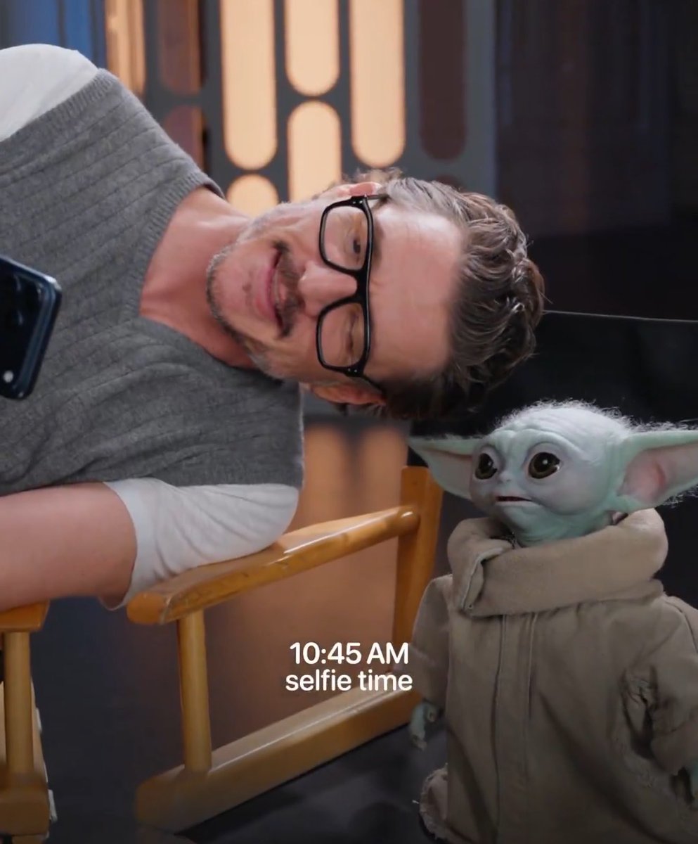 tileo_ll's tweet image. えーーーーんかわいい私がこのふたりを守らないといけない
ちなみに、2枚目のこのセルフィーはいつ放たれるんですか？？
私が追いついてないだけで出てたりします？？
#マンダロリアンアンドグローグー 
#theMandalorian
#theMandaloriaandGrogu