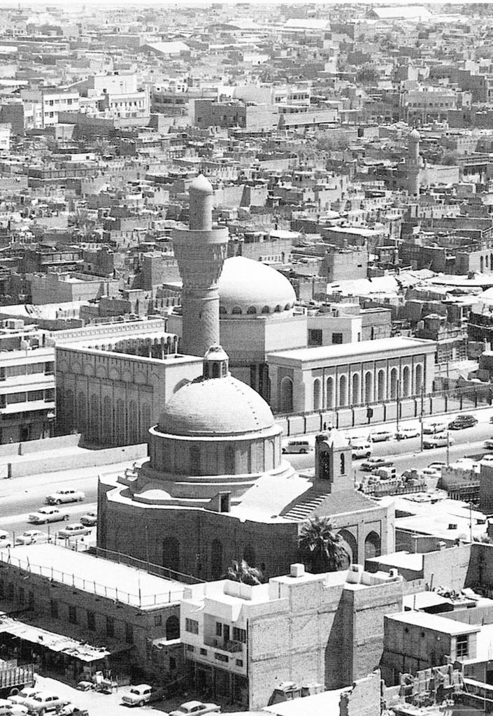 wana_visualss's tweet photo. ⛪️🕌 “The Cathedral of The Virgin Lady,” facing “the Mosque of the Caliphs,” both over 550 years old, Baghdad, 1964. https://t.co/DdyUIryGeC
