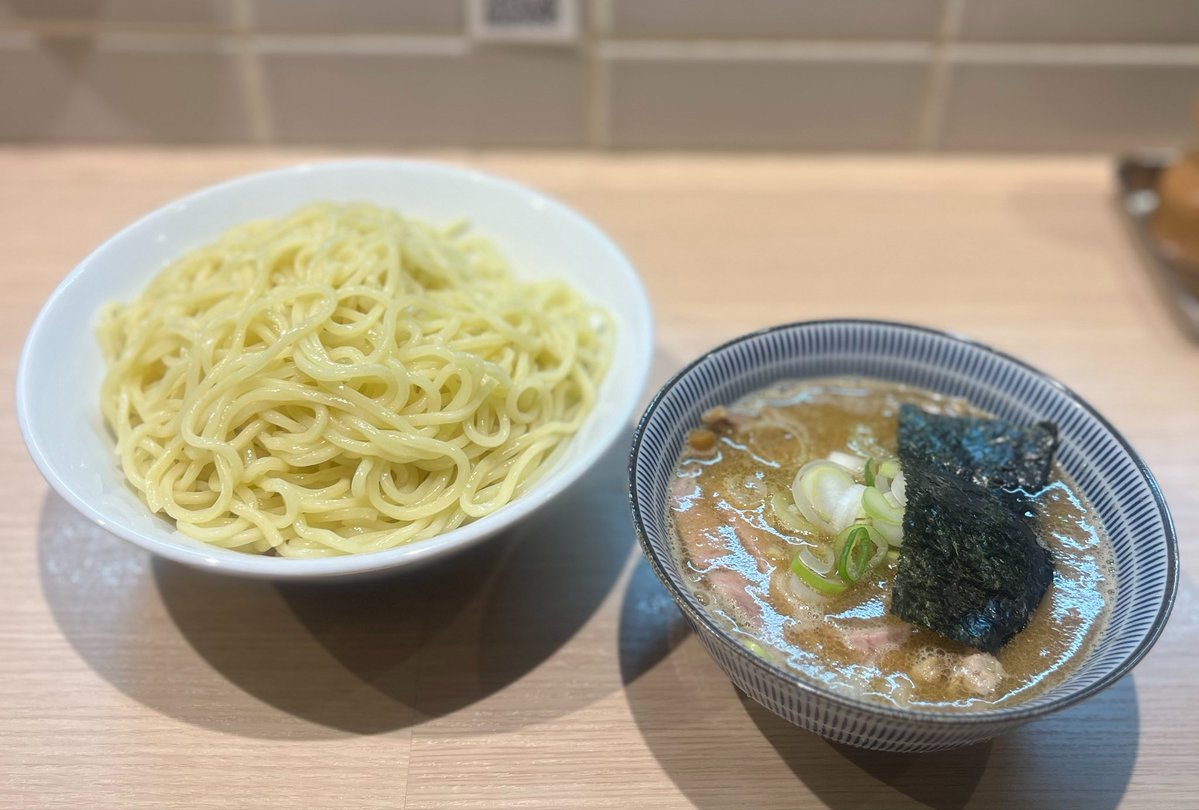 桜上水 船越 tweet media