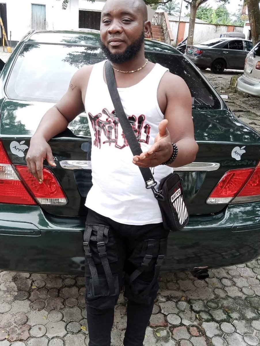 Mc_Naijamouth's tweet image. Which kind police be. 
See face. 
#nigeria 
#GovernmentProjects 
#police