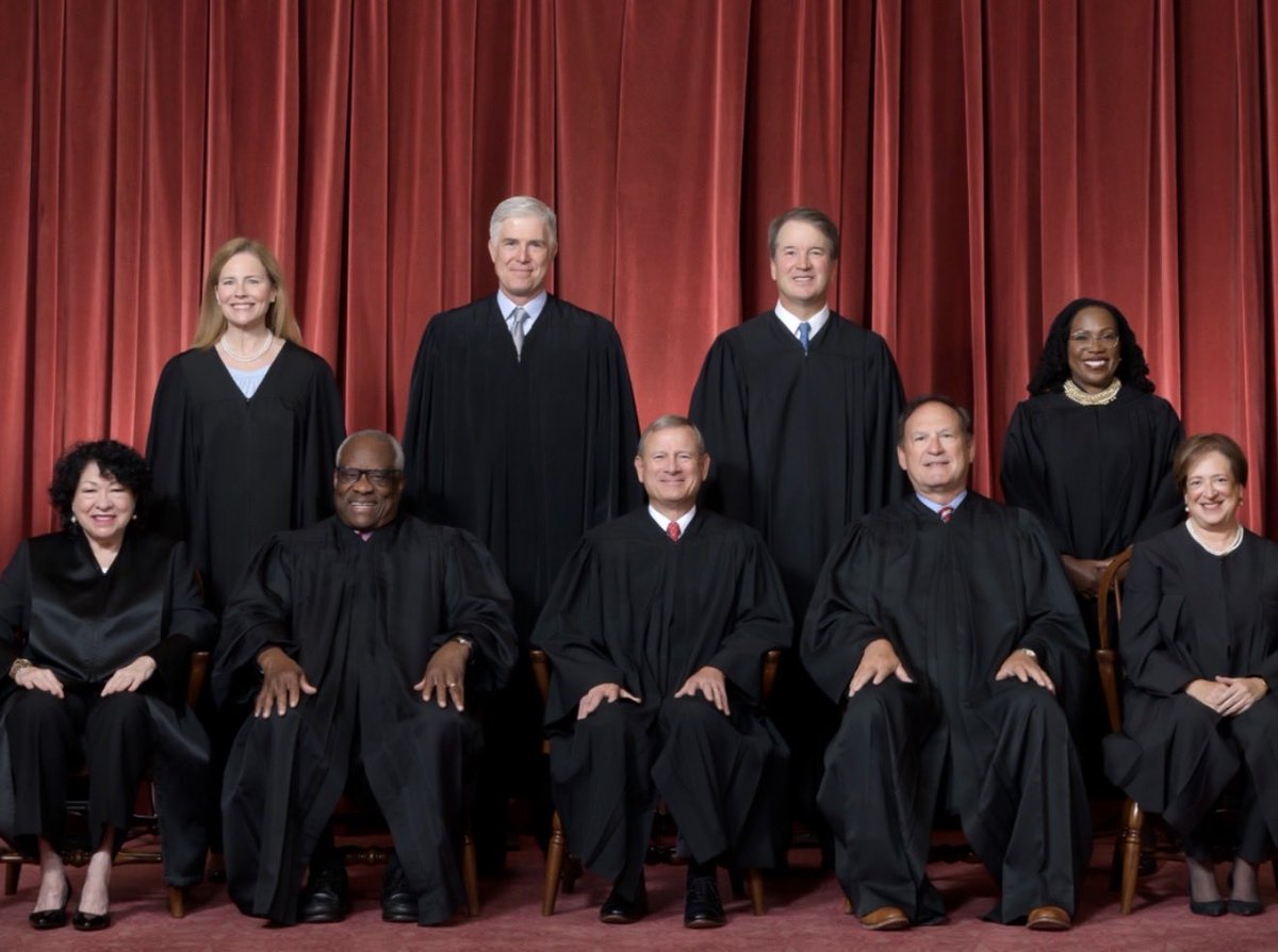 MAGAVoice's tweet image. Raise your hand if you fully support the Supreme Court handing President Trump a massive win