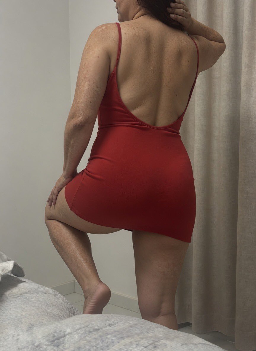 sandyhot52's tweet photo. Mi pijama para hoy , será que me la dejo o me la quito ? https://t.co/QkvoOUb4J8