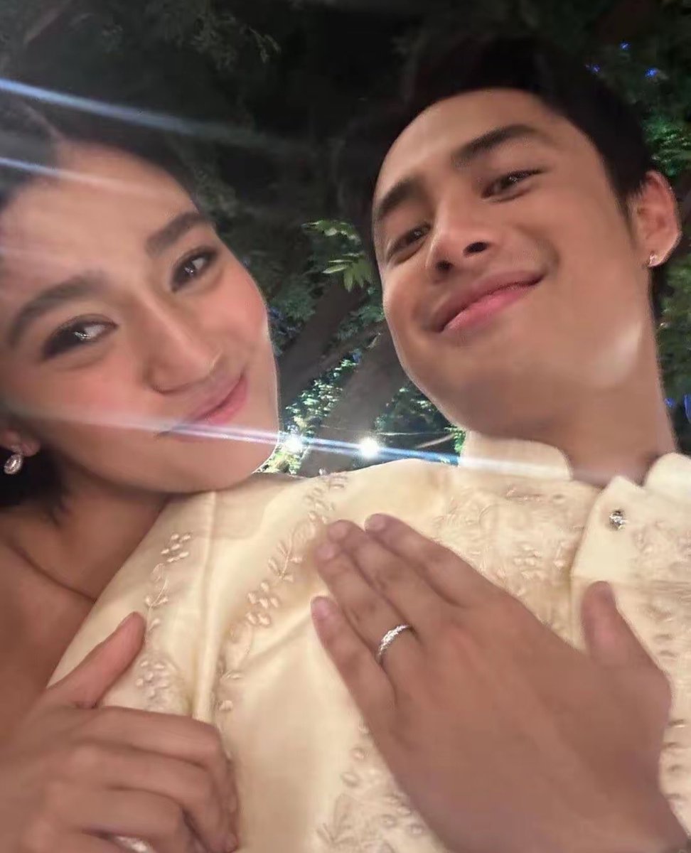 𝓓𝓲𝓪𝓷𝓮 | #TayoSaWakas tweet media