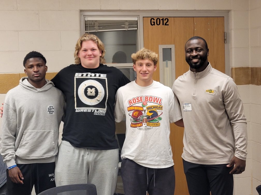 mohi_football tweet picture