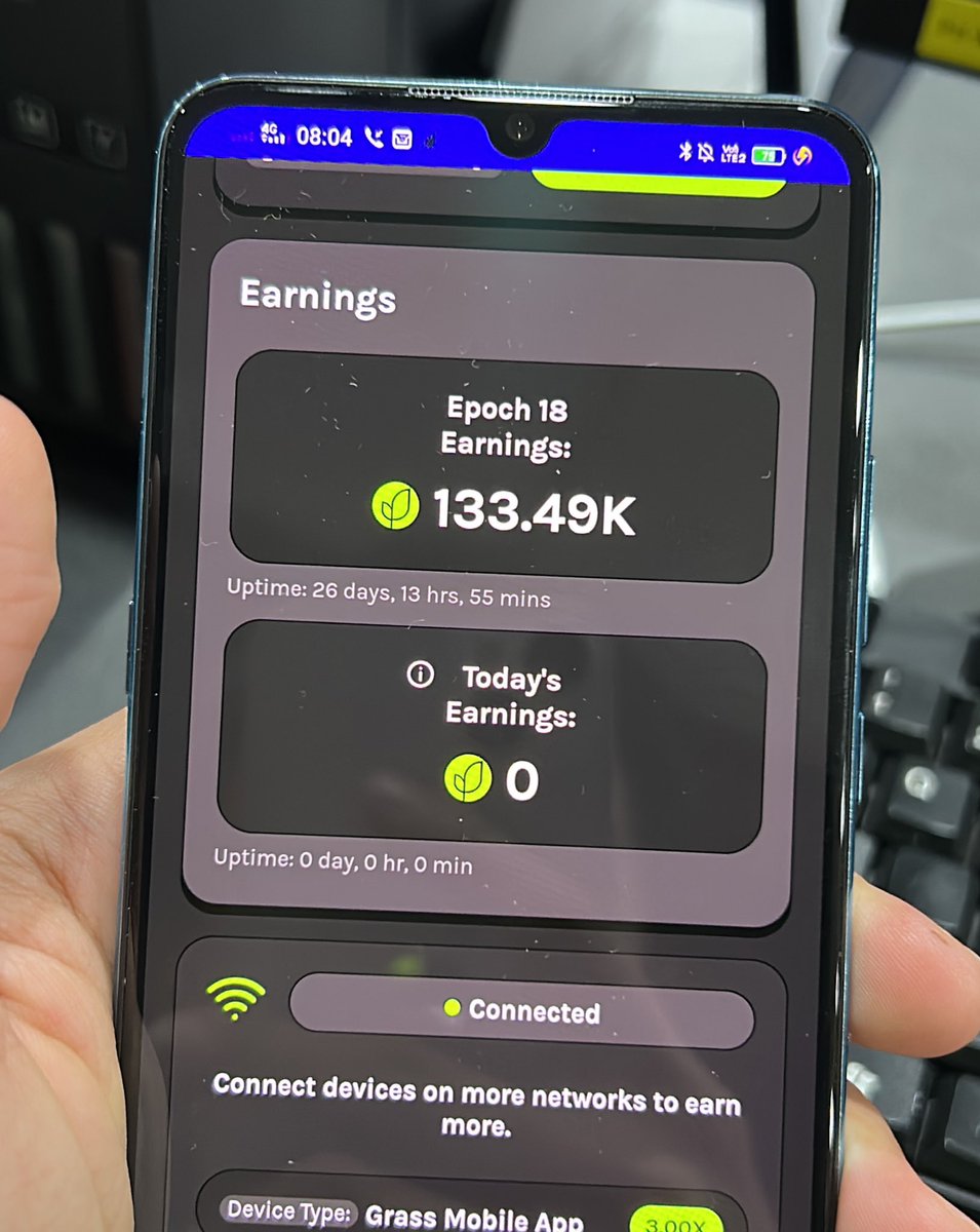 zacklau's tweet image. Am i the only one who still believes there will be an airdrop for season 2?  😆

#grass #airdrop