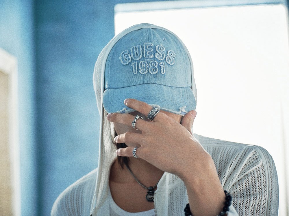 hyunjin pics tweet media