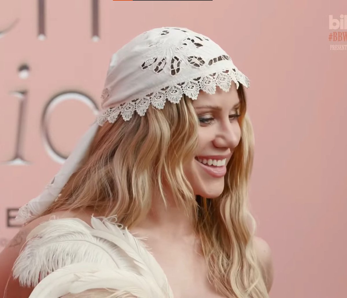 Slayyyter Argentina tweet media