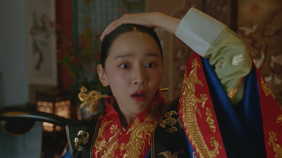 Octoberhere tweet media