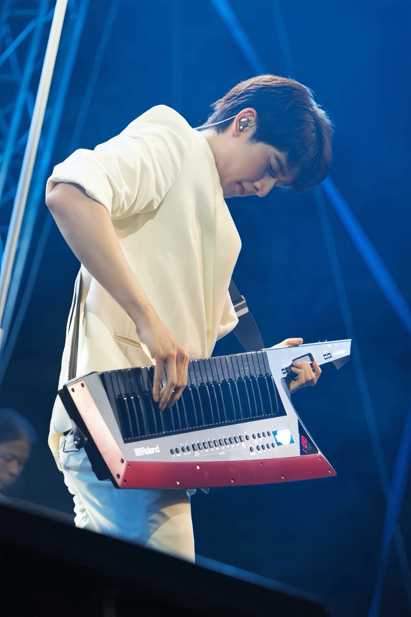 mayurlnxy193297's tweet image. มอนิ่งค้าบบบบบบ☀️🌊
ทำงานไปพร้อมกับเสียงเพลงของคนเก่ง😈🎶🫠

#กองทัพพีค #kongthappeak
#TheDevilsKiss