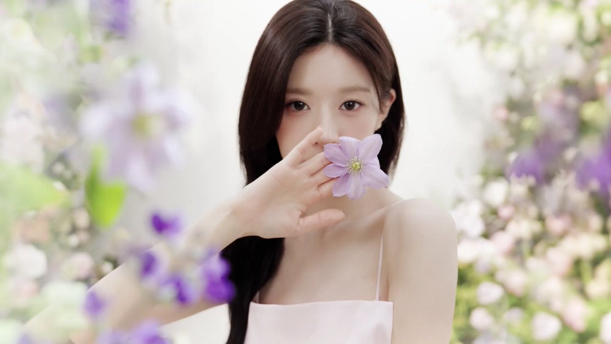 go younjung tweet media