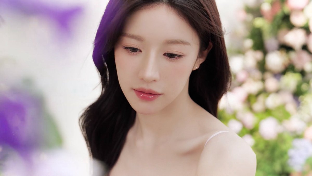 go younjung tweet media