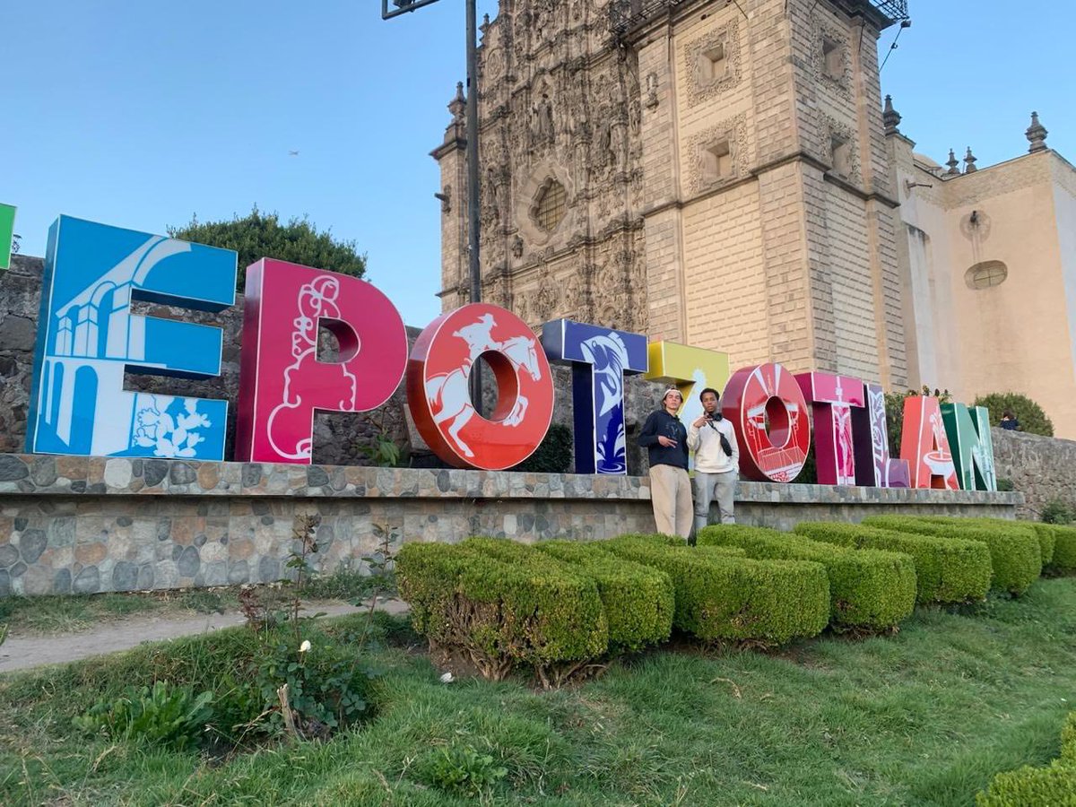 Colegio Copán tweet media