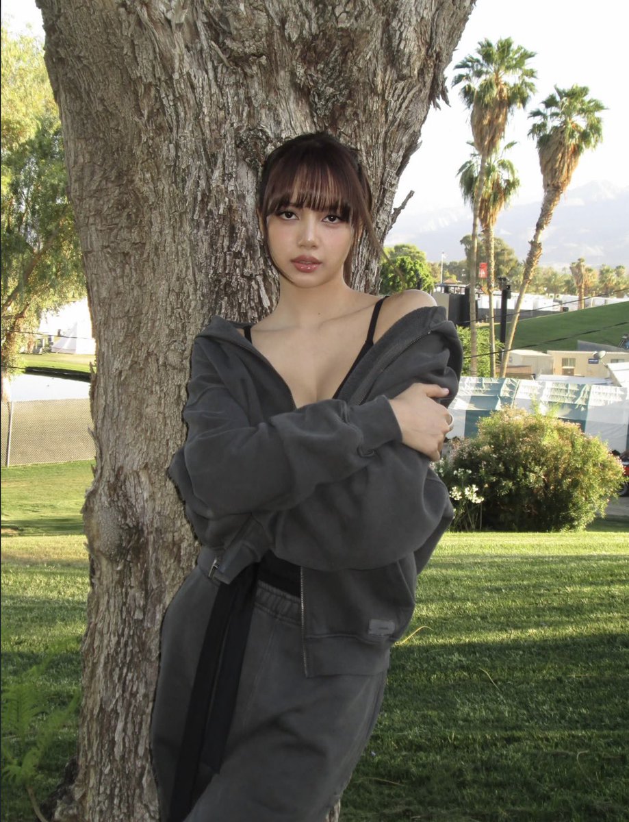 ra ra girl³²⁷ tweet media