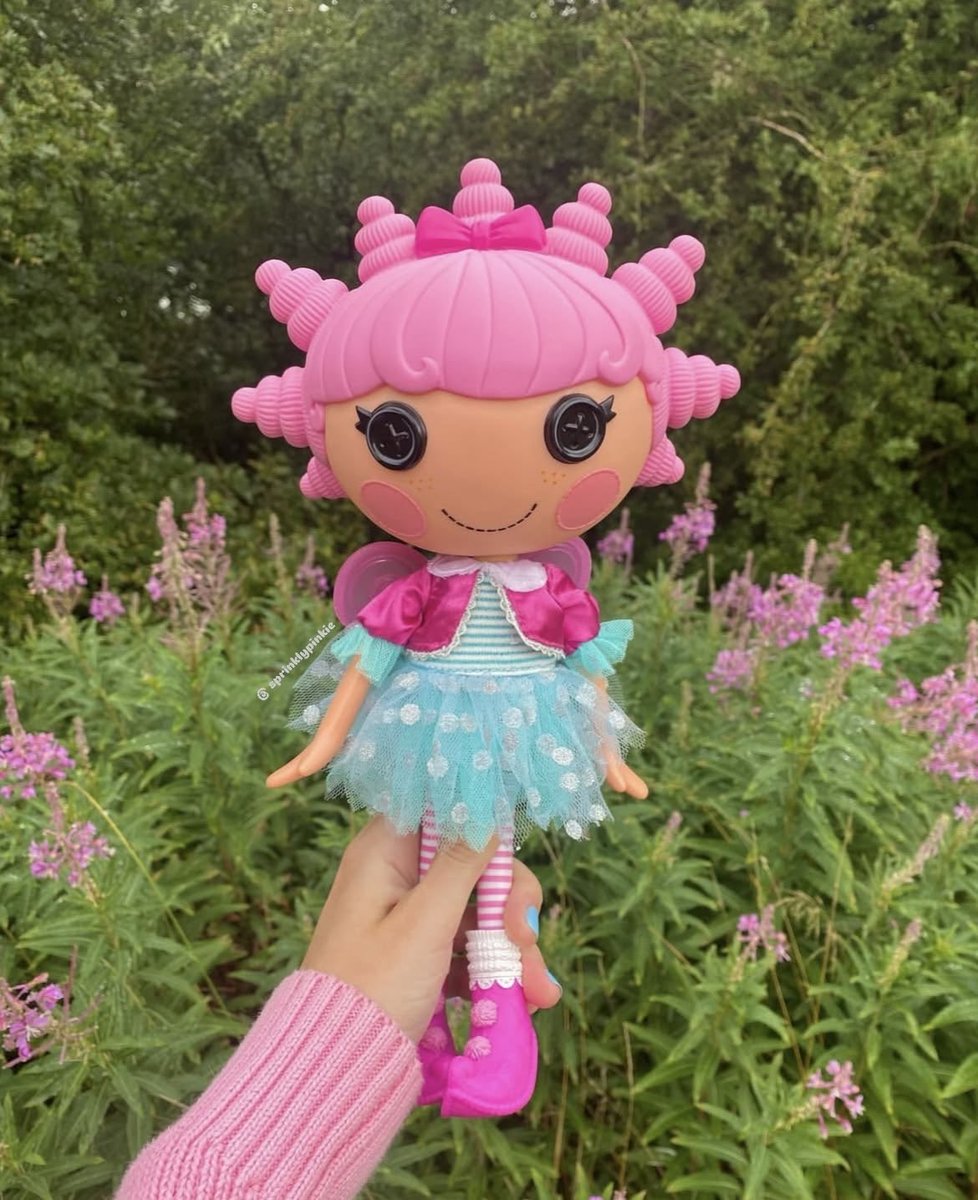 alice 🧃 tweet media