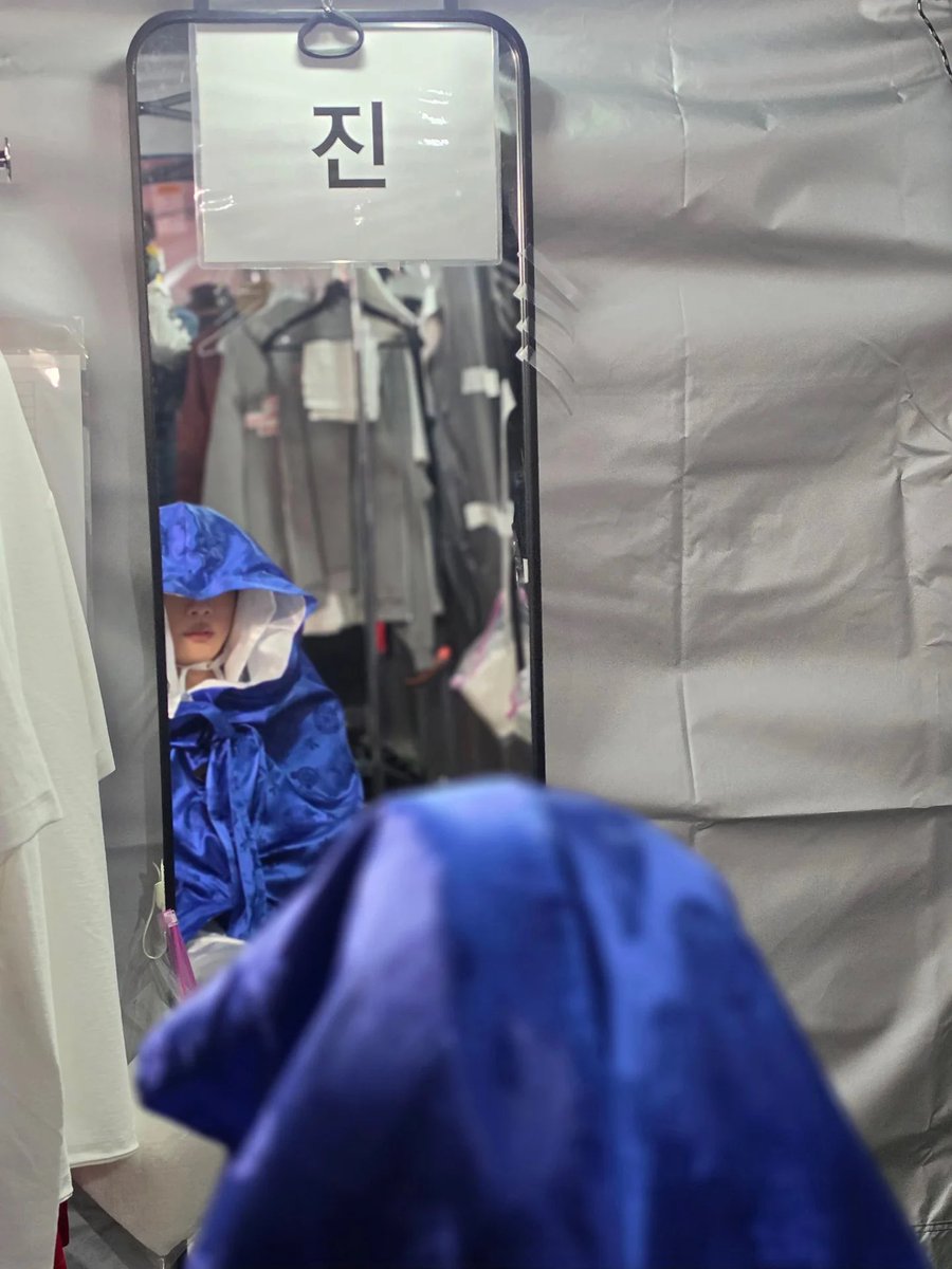 🐹: 하이~
- 20260430 / 석진이 인스타 업뎃 (1/1)
#BTS #방탄소년단 #석진 #SEOKJIN #JIN