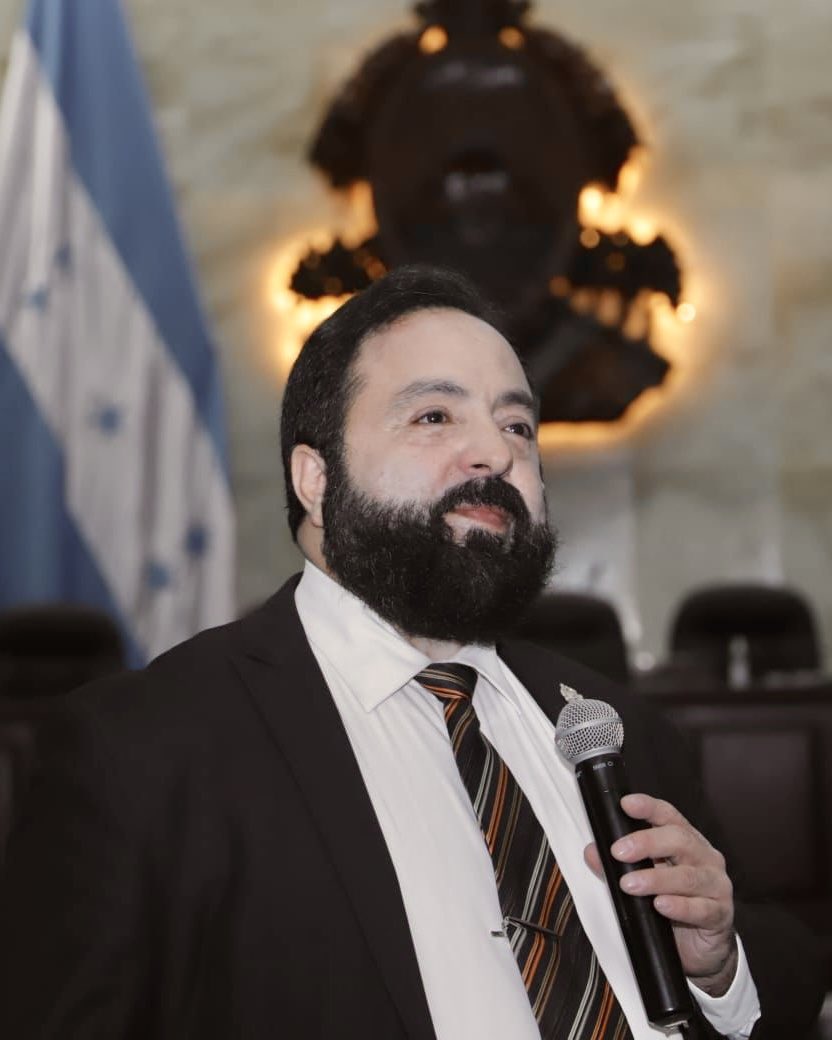 Luis M. Valle tweet media