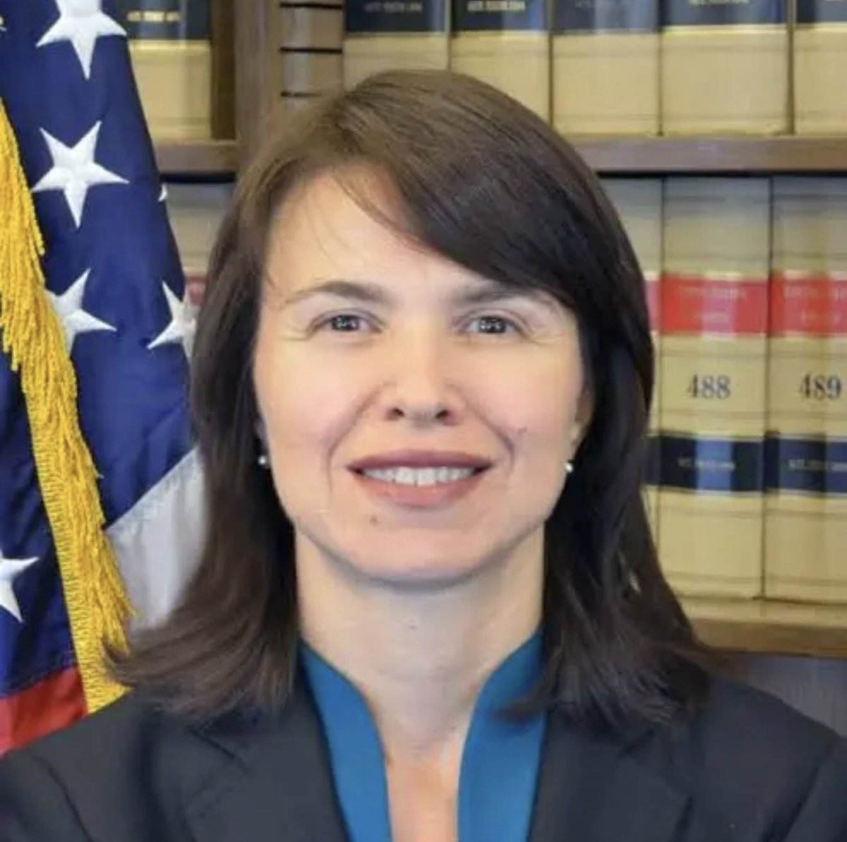 El fiscal del caso contra Rubén Rocha Moya et al. es el mismo que presentó las acusaciones por narcoterrorismo contra Nicolás Maduro. El caso ha sido asignado a la jueza federal Katherine Polk Failla, del Distrito Sur de Nueva York. Es conocida por su amplia experiencia como