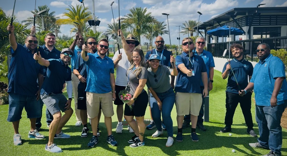 IHXCocoaNauts's tweet image. We had a great time celebrating our team as @zpadilla02 passes the torch to @EmmanuelFranque at @PopstrokeGolf in Daytona Beach!

@NorthFloridaIHX @melissakpage @SoutheastIHX

#CocoaNauts #NorthernStarzs
#lifeatatt #onefla #ihx