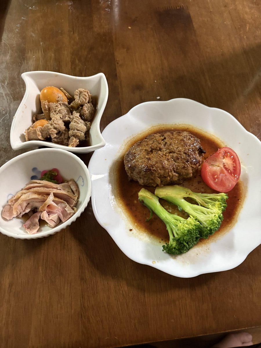 garageogawa.comガレージ オガワドットコムYou Tube(福岡の山奥にある軍モノ屋)、昨日晩御飯は、長男が作った、ハンバーグをいただきました。