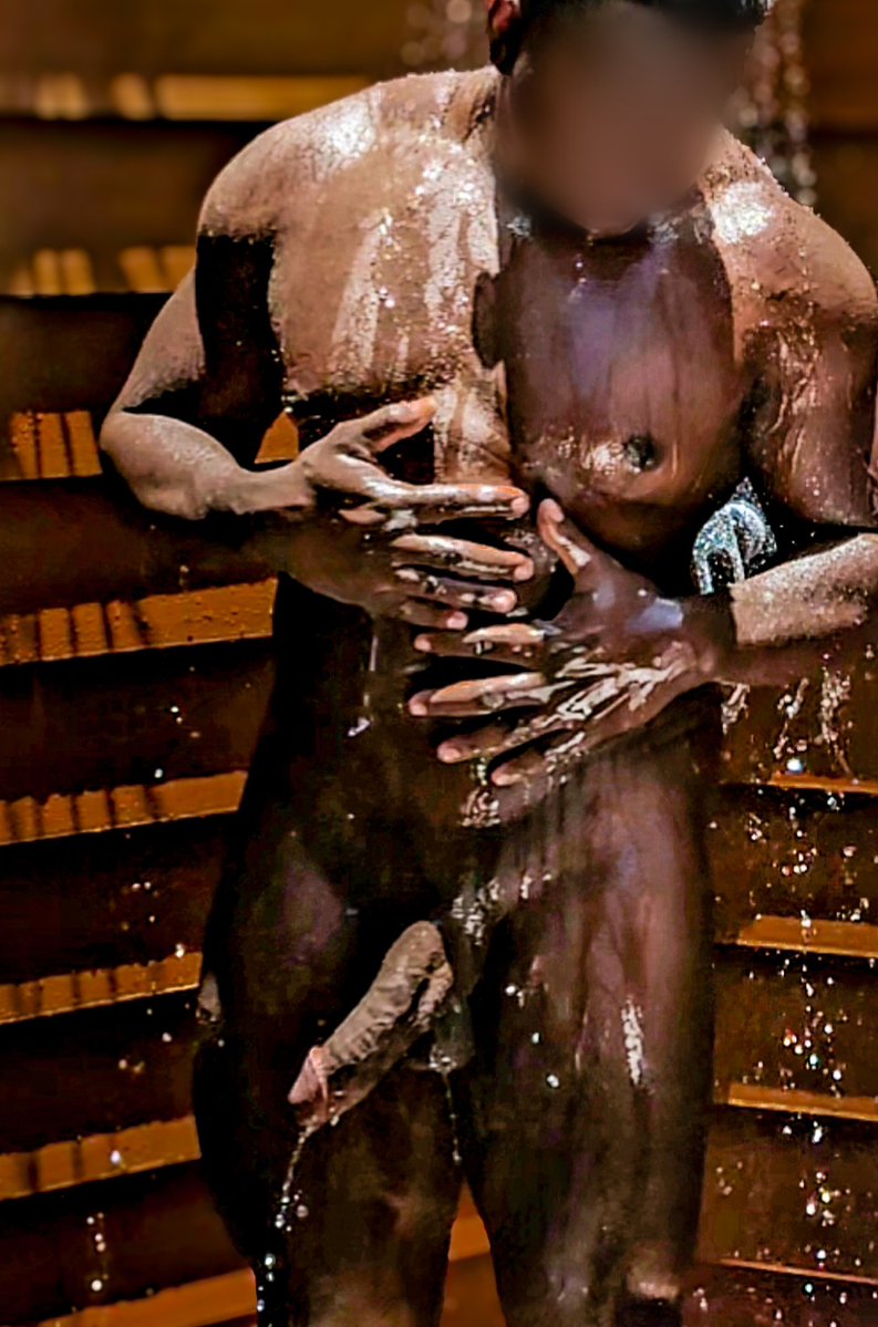 EroticHandz tweet media
